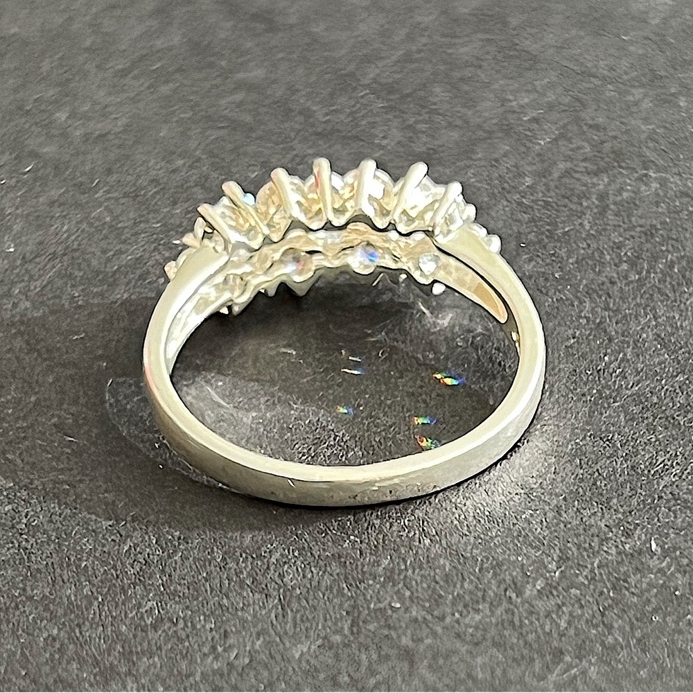 Sterling Silver Cubic Zirconia Ring - Picture 4 of 6
